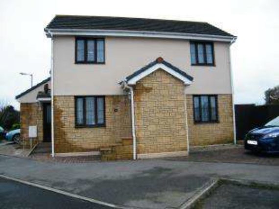 3 Bedroom End of Ter...